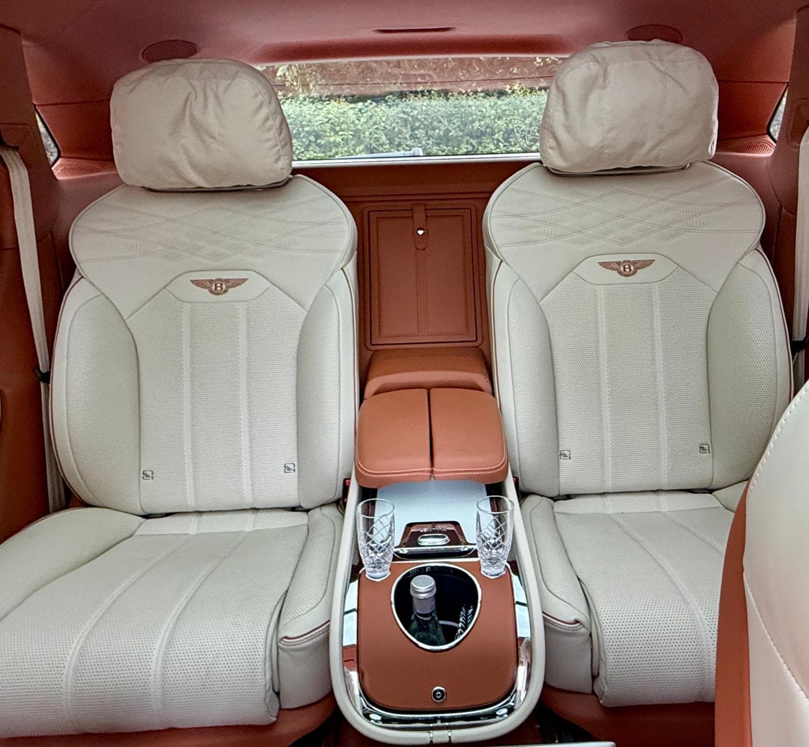 Bentley Bentayga — 7
