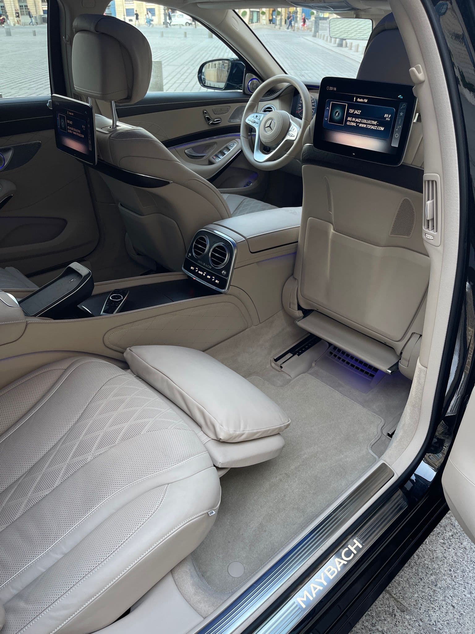 Mercedes S-Class at European airport FFGR