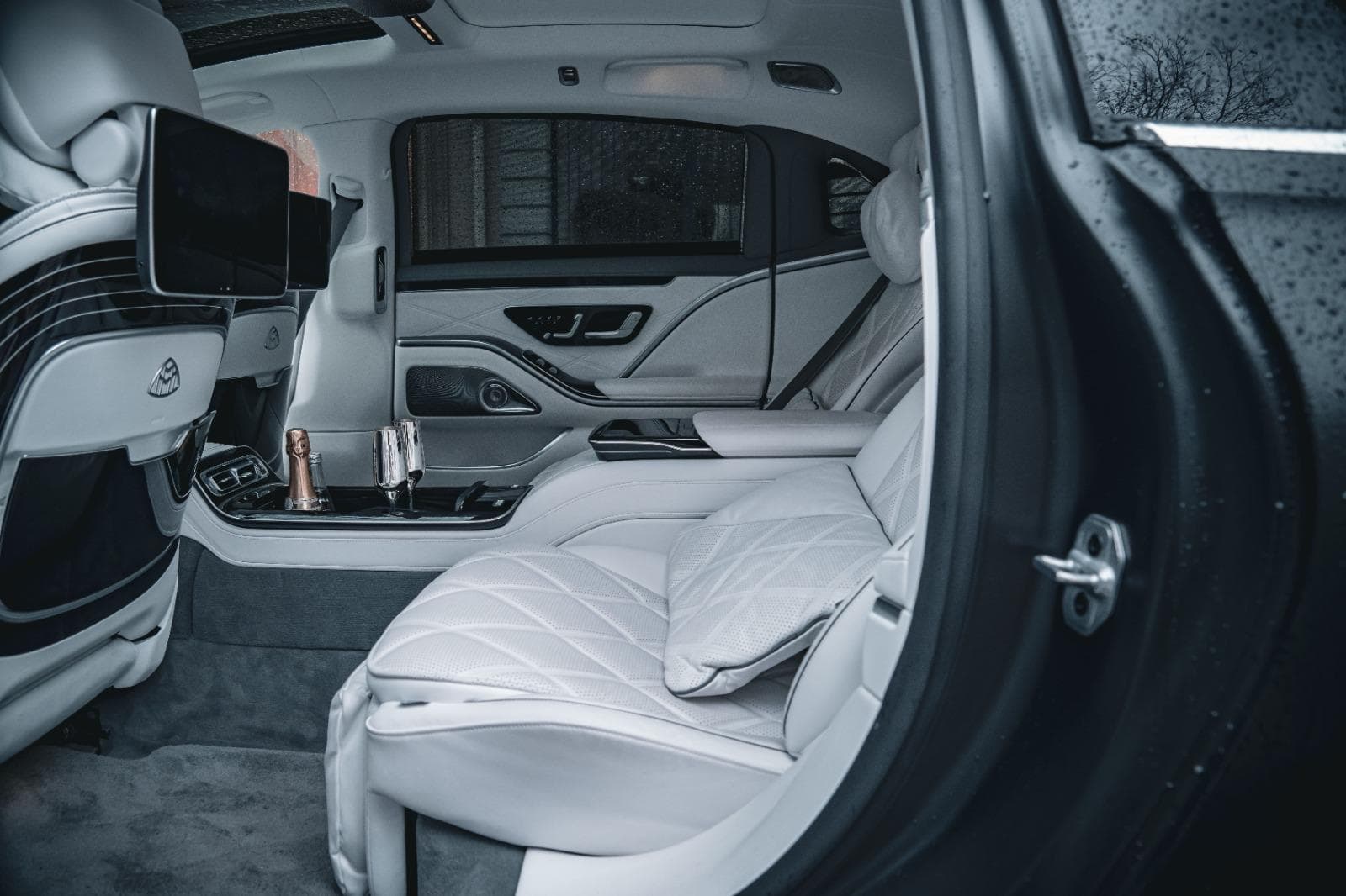 Mercedes-Maybach GLS 600 — 3