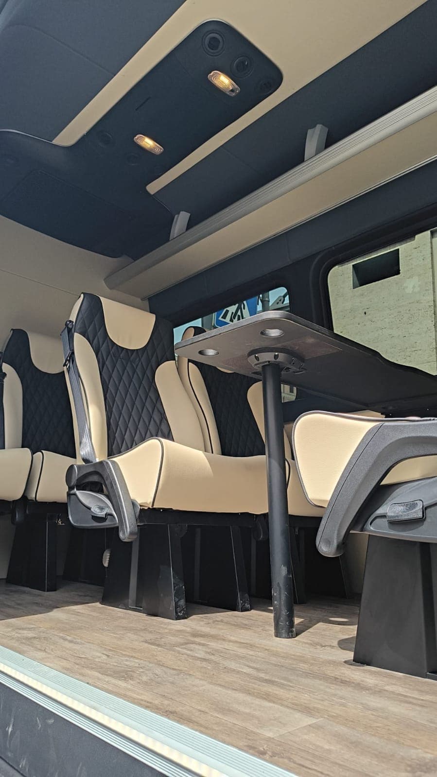 Mercedes Sprinter VIP Lounge — 4
