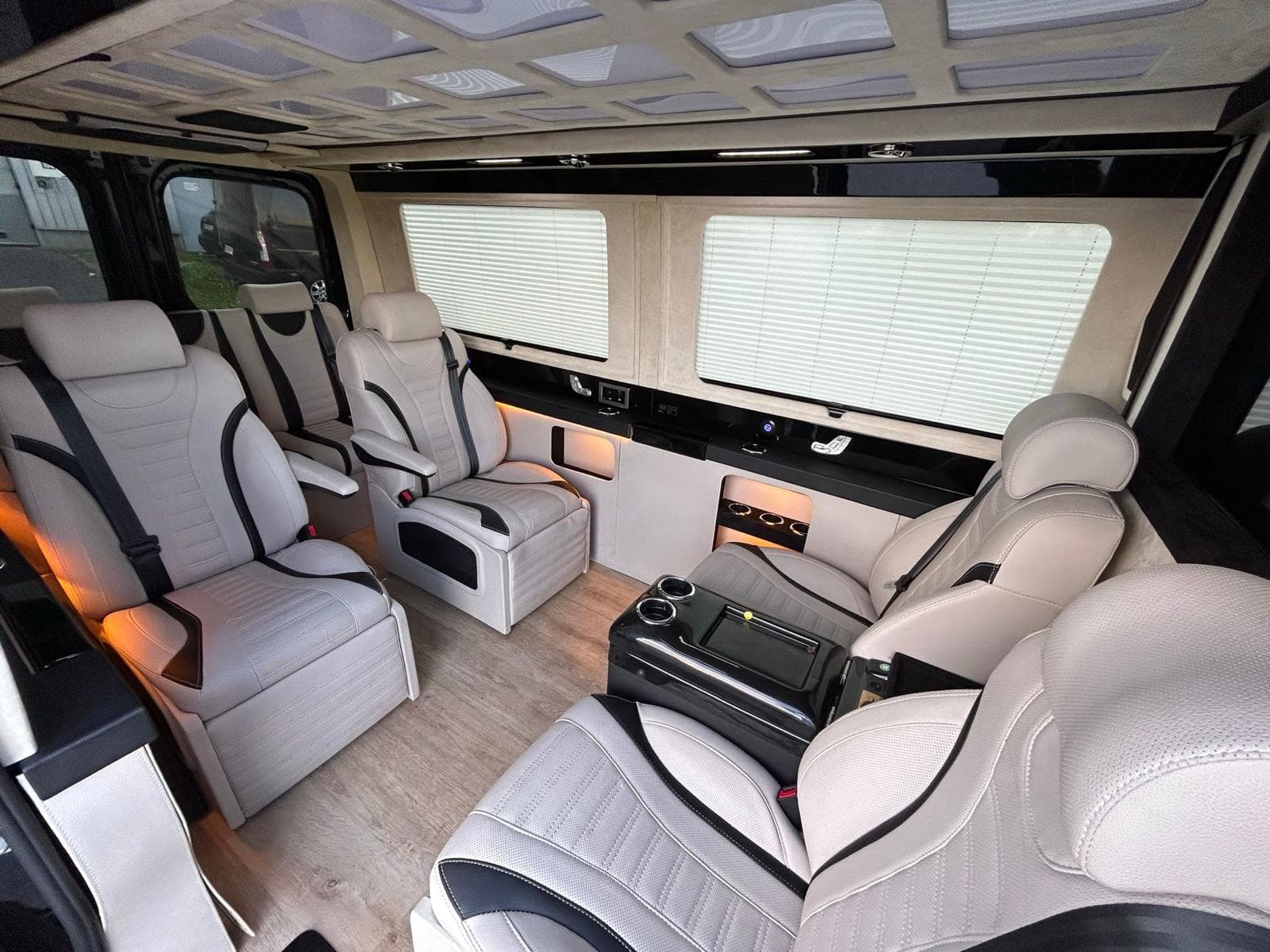 Mercedes Sprinter VIP — 6