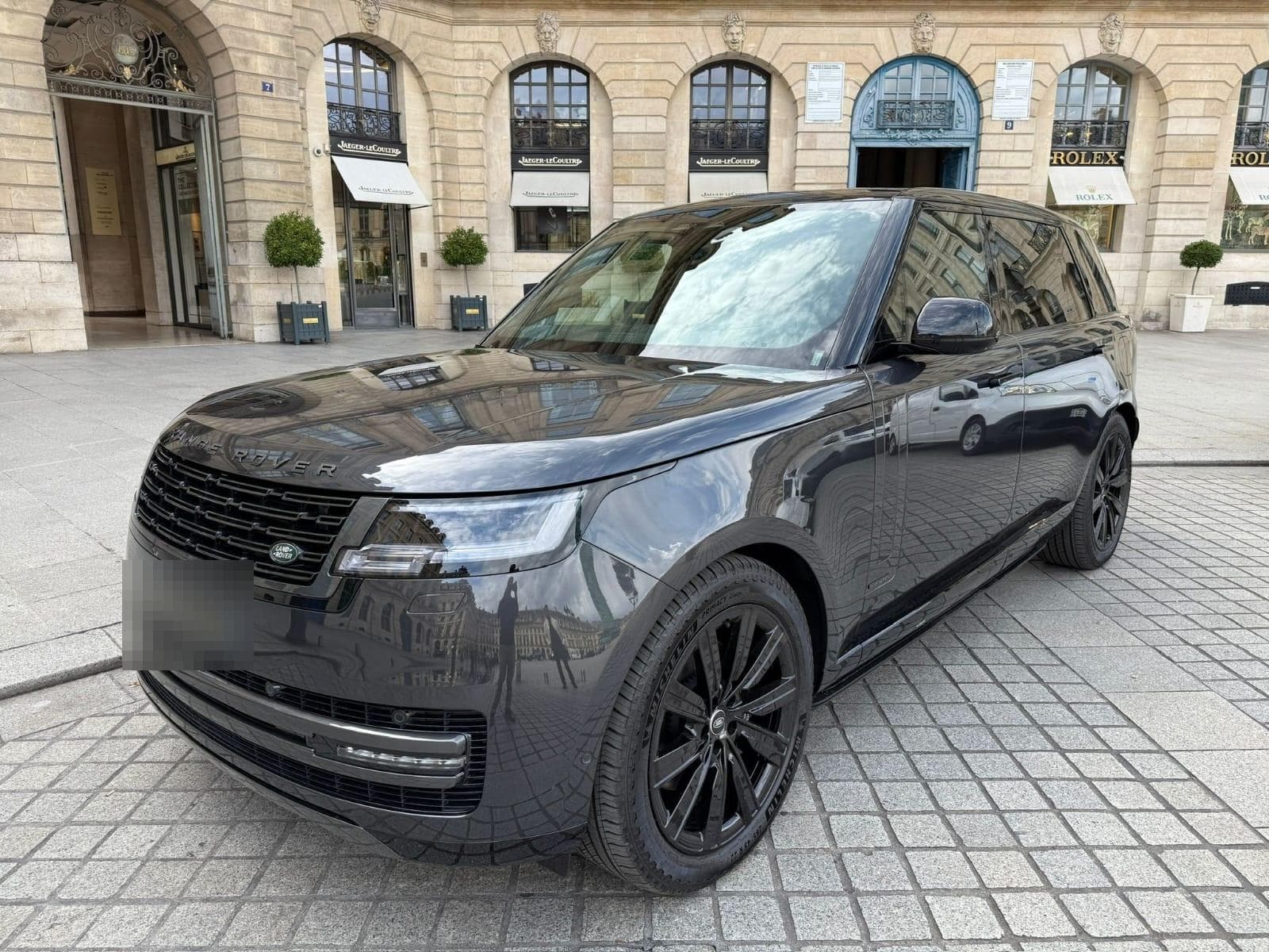 Range Rover — 1