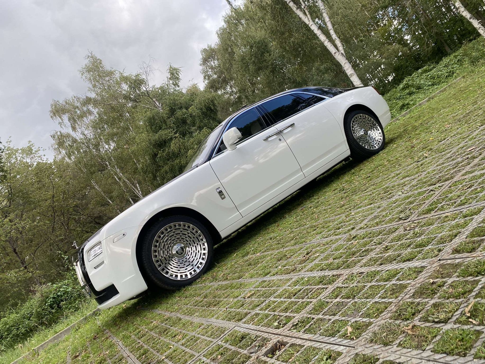 Rolls-Royce Ghost — Blanc Polaire — 6