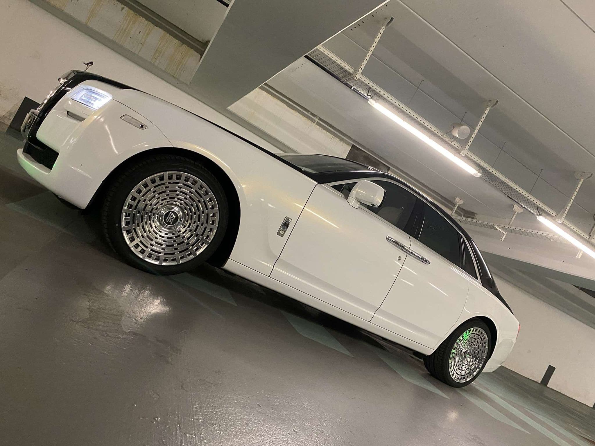 Rolls-Royce Ghost — Blanc Polaire — 4