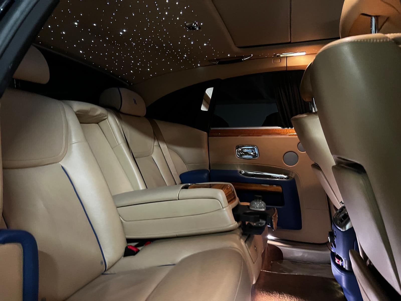Rolls-Royce Phantom — 2