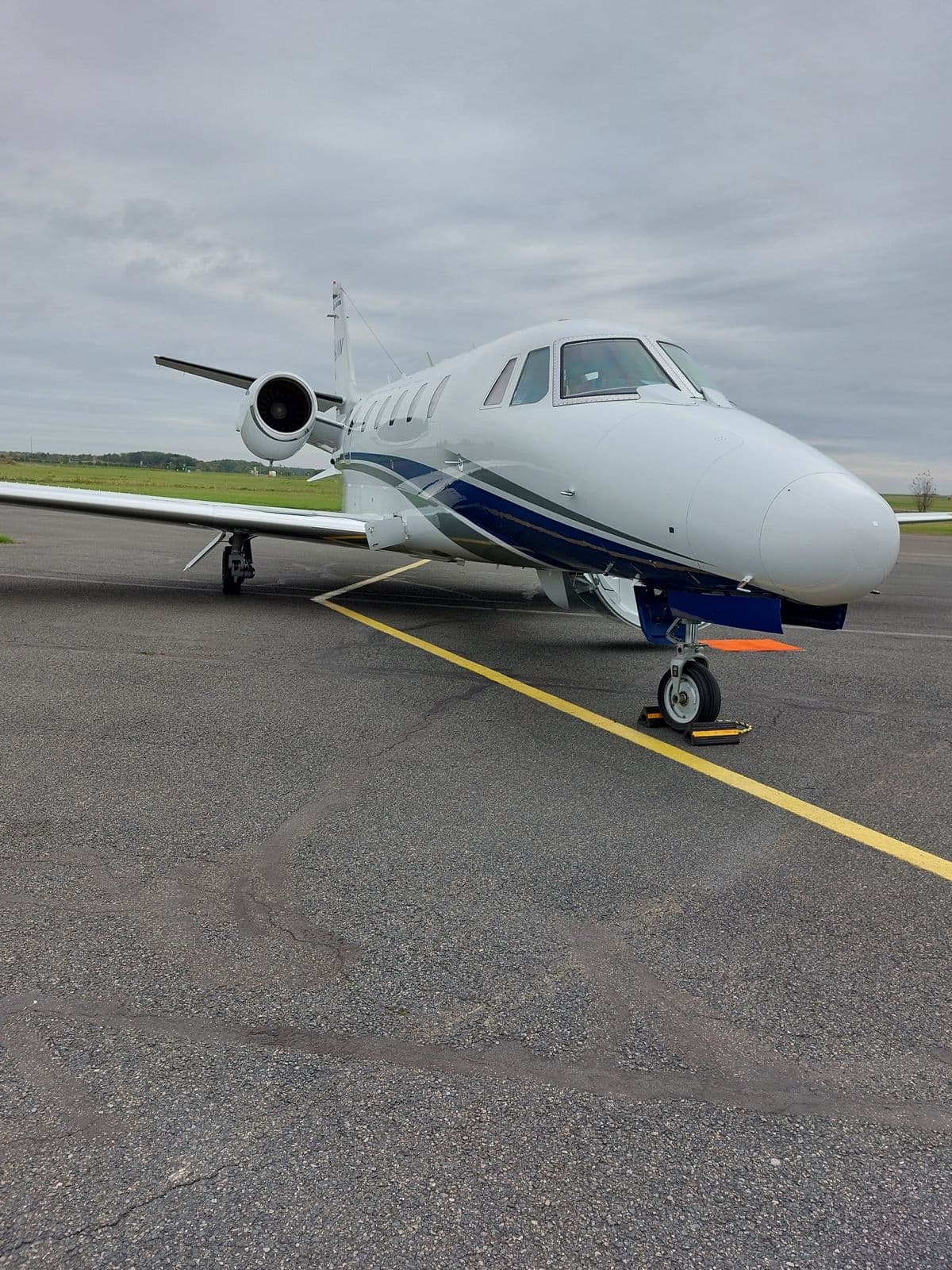 Private Jet Charter Paris & Europe: Gulfstream, Bombardier & Falcon